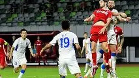 汤唯辟谣离婚传闻：全家和睦共居京城